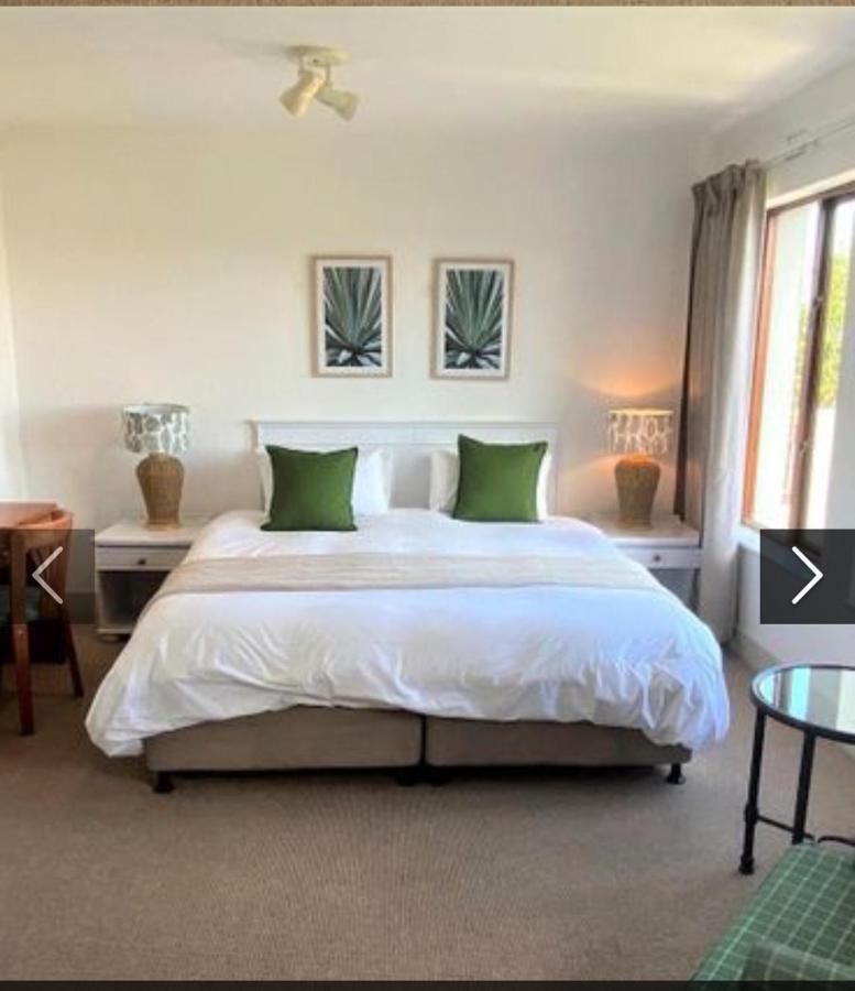 Apartamento Castelton 48A Plettenberg Bay Exterior foto